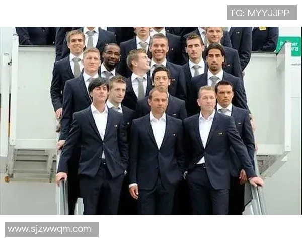 足球明星时尚风采解析他们最具魅力的服装搭配与潮流趋势